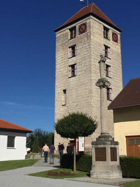 Römerturm Emerkingen Foto von dem Römerturm in Emerkingen bei herrlichem Wetter